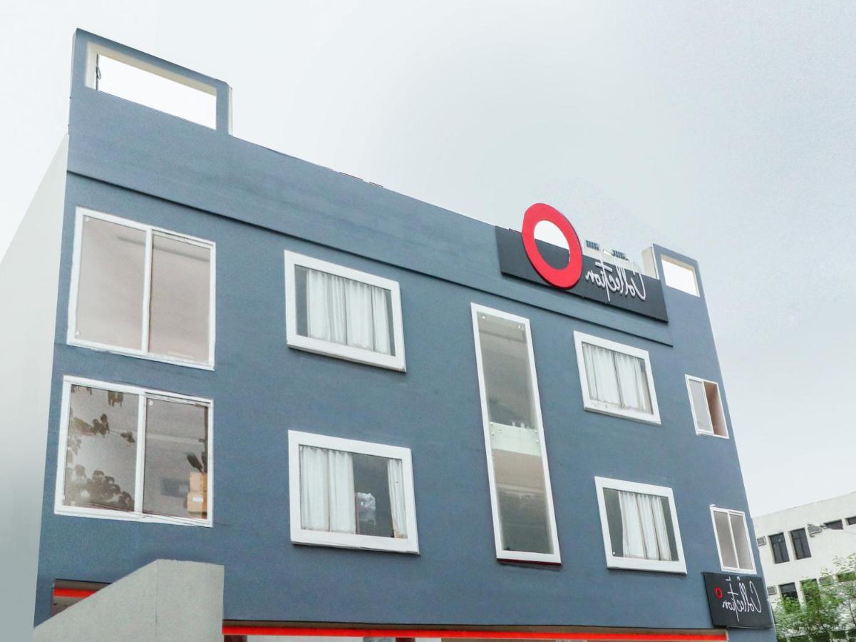 Oyo 79355 Collection O Hotel Adona Meenangadi Luaran gambar
